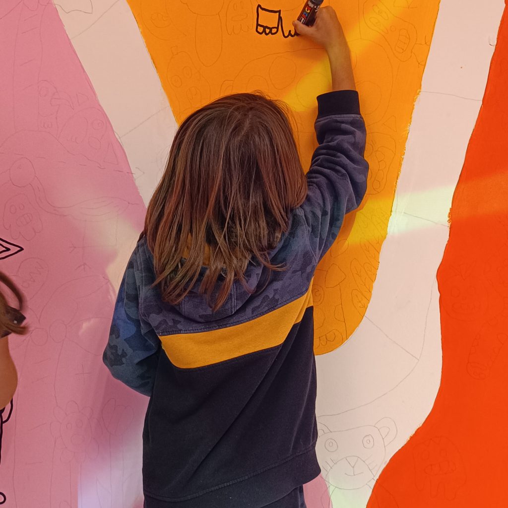 Fresque murale école Les Lucioles – Luceau (72)